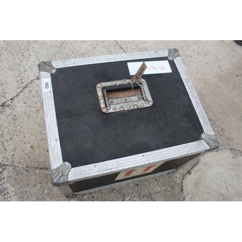 682 - FLIGHT CASE 46 X 36.5 X 36  + VAT