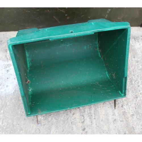 690 - QUALCAST GRASS BOX  NO VAT