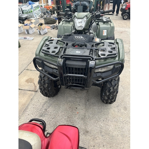 152 - HONDA 520 QUAD 70 PLATE 16000 KILO METERS 1330 HOURS STARTS RUNS & DRIVES ENGINE RATTLE + VAT LOG BO... 