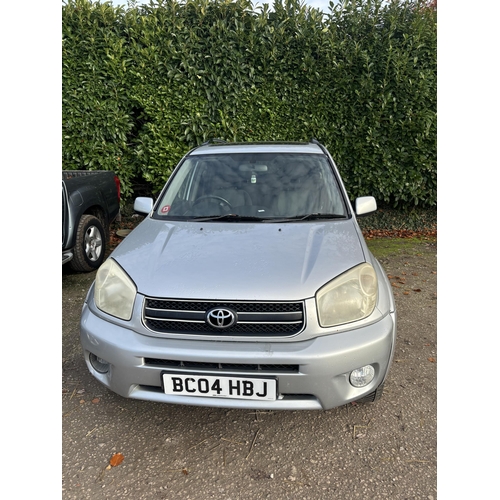 181 - 2004 TOYOTA RAV4 REG BC04 HBJ 5 DOOR MANUAL PETROL 176800 MILES CLUTCH STARTING TO SLIP NO CENTRAL L... 