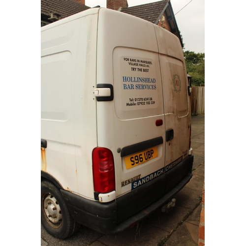 182 - A RENAULT MASTER 2.8TDI MM35TD VAN REGISTRATION S96UBP WITH 134671 MILES ON THE CLOCK, DOES RUN BUT ... 