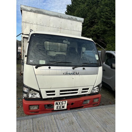 198 - ISUZU NQR 70 CATTLE WAGON  NX57EEM FIRST REG 12/12/07 MANUAL DIESEL 99900 MILES MOT MARCH 2025 A GOO... 