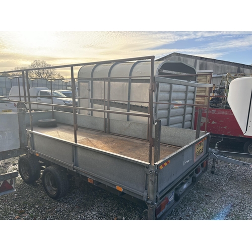 298 - AN IFOR WILLIAMS 16FT TWIN AXLE 3.5 TON FLATBED TRAILER WITH METAL GREEDY FRAME +VAT