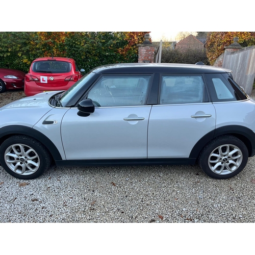 193A - A MINI COOPER D 1.5  EO65 DHG FIVE DOOR ONE PREVIOUS OWNER 126000 MILES MOT SEPTEMBER 2025 WELL MAIN... 