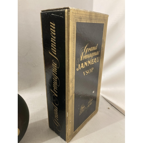 311 - A BOXED BOTTLE OF FRENCH GRAND ARMAGNAC JANNEAU VSOP- 1 LITRE