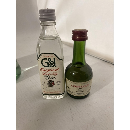 319 - A 70 CL BOTTLE OF BACARDI SUPERIOR WHITE RUM TOGETHER WITH A BOXED TAYLOR'S PORT SELECTION AND TWO M... 