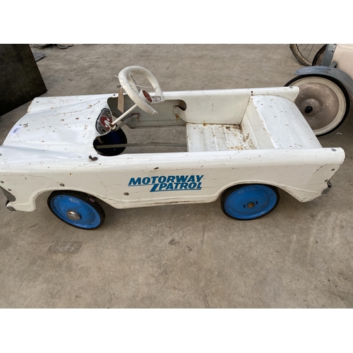 1509 - A VINTAGE TRIANG MOTORWAY PATROL PEDAL CAR