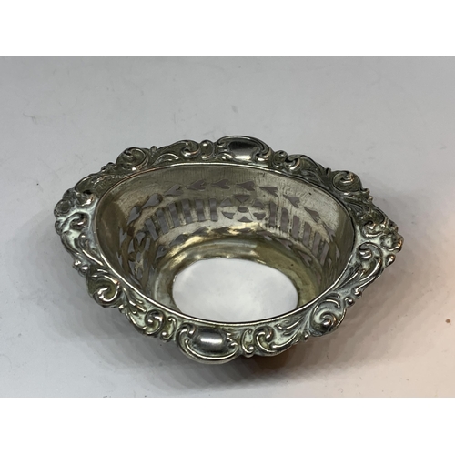 41 - TWO HALLAMRKED BIRMINGHAM SILVER PIERCED ITEMS TO INCLUDE A DISH GROSS WEIGHT 35.5 GRAMS