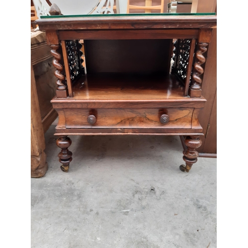 2549 - A VICTORIAN ROSEWOOD WHATNOT BSE WITH SINGLE DRAWER AND BARLEY TWIST UPRIGHTS