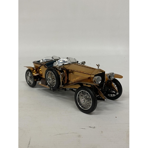 101 - A FRANKLIN MINT, 1921 ROLLS-ROYCE SILVER GHOST, SPECIALLY FITTED WITH A COPPER COVERED BODY, 1:24 SC... 