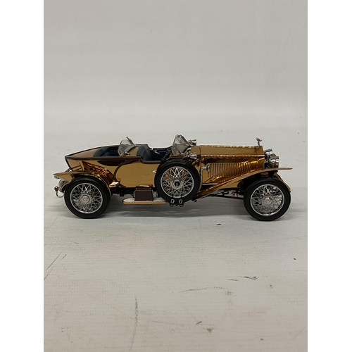 101 - A FRANKLIN MINT, 1921 ROLLS-ROYCE SILVER GHOST, SPECIALLY FITTED WITH A COPPER COVERED BODY, 1:24 SC... 