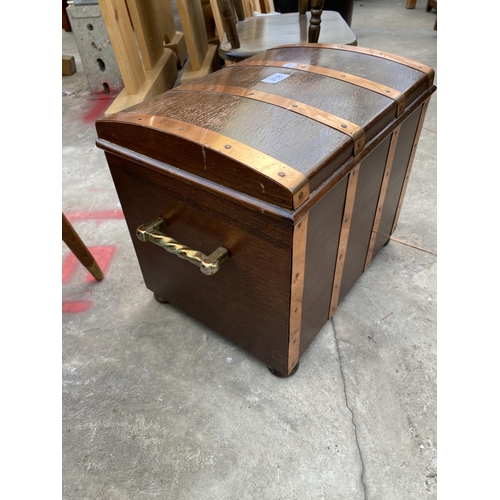 2750 - A SMALL OAK COFFEE TABLE AND SMALL COPPER BOUND DOMED TOP CHEST