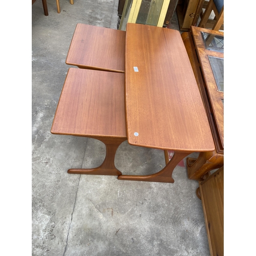 2751 - A RETRO TEAK NEST OF THREE TABLES