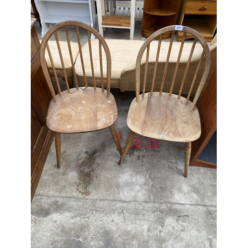 2761 - A PAIR OF ERCOL STYLE ELM AND BEECH WINDSOR CHAIRS