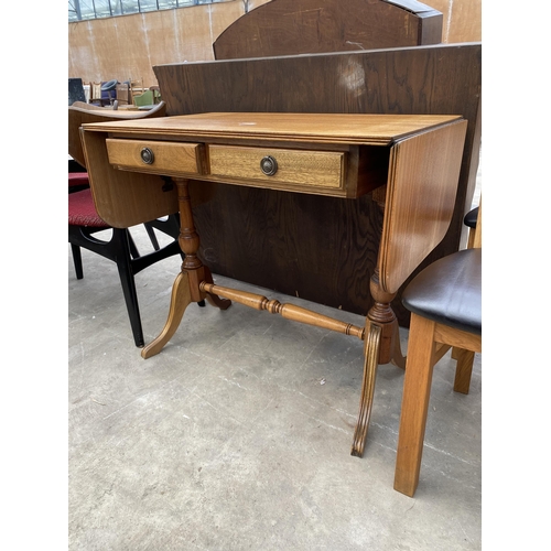 2773 - A REPRODUCTION MAHOGANY SOFA TABLE