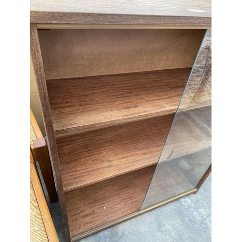 2782 - A MID 20TH CENTURY BOOKCASE WITH GLASS SLIDING DOOR