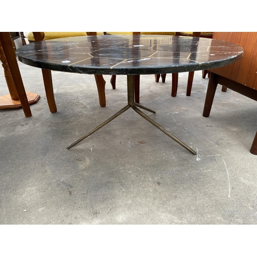 2798 - A MARBLE TOP TABLE, 32