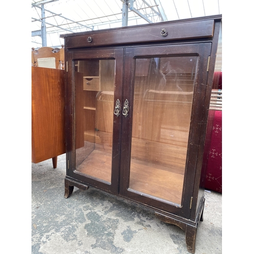 2805 - A MAHOGANY TWO DOOR GLAZED DISPLAY CABINET WITH FRIEZE DRAWER AND AN OAK TABLE