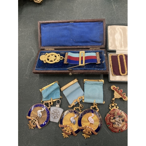 88 - A LARGE SOLLECTION OF MASONIC BADGES AND MEDALS SOME BOXED