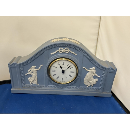 99 - THREE VARIOUS MANTLE CLOCKS TO IN CLUDE A BLUE WEDGWOOD JASPERWARE AND A FURTHER ASIAN DESIGN WEDGWO... 