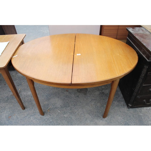 2808 - A RETRO TEAK OVAL EXTENDING DINING TABLE, 54