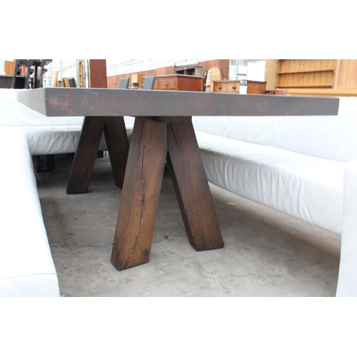 2811 - A KOINOR OAK DINING TABLE, 81