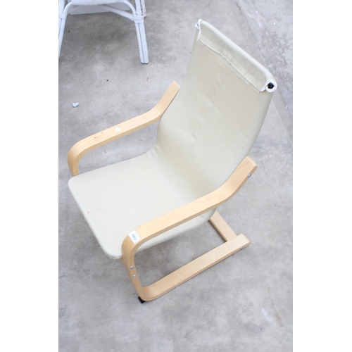 2982 - AN IKEA POANG CHILDS BENTWOOD CHAIR