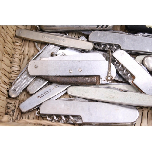 150 - A QUANTITY OF STAINLESS STEEL KNIVES (27 IN TOTAL)