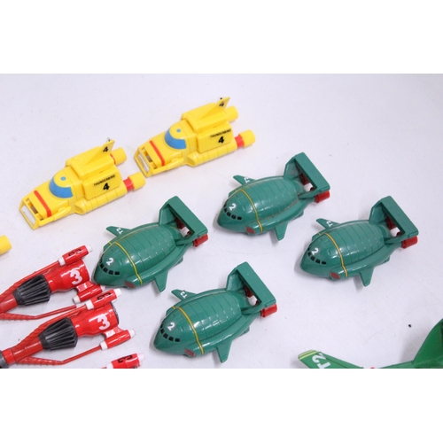 351 - A COLECTION OF THUNDERBIRDS MODELS TO INCLUDE A MATCHBOX THUNDERBIRDS 2 MODEL, SEVEN ROCKETS, SEVEN ... 