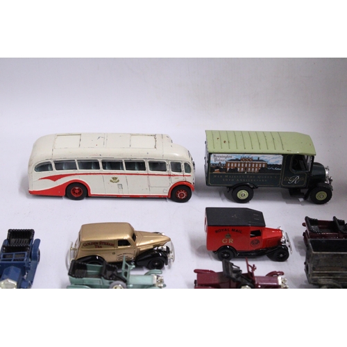 399 - TWENTY UNBOXED DIE-CAST VEHICLES TO INCLUDE NINE ROLLS ROYCE SILVER GHOST CARS PLUS VARIOUS VINTAGE ... 