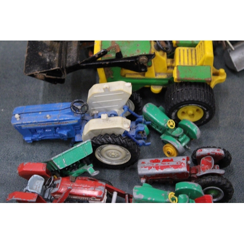 597A - A COLLECTION OF VINTAGE TRACTORS TO INCLUDE TONKA, MATCHBOX, ETC - SOME A/F