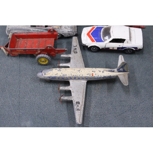 598 - EIGHT VINTAGE DINKY TOYS TO INCLUDE A VISCOUNT AEROPLANE, AEC ARTICULATED LORRY, LUXURY COACH, ETC -... 