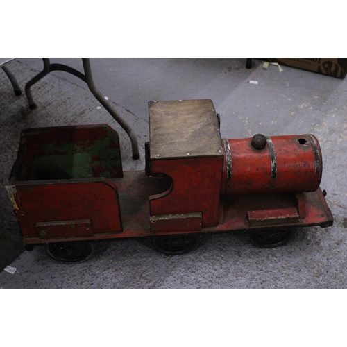 600 - A VINTAGE 1950'S WOODEN STEAM ENGINE 43CM TALL