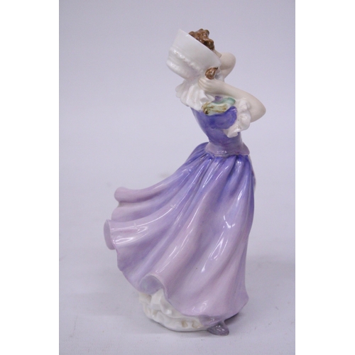 842 - A ROYAL DOULTON FIGURINE 