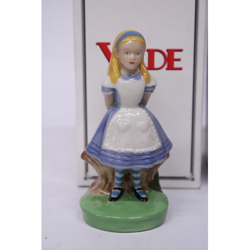 850 - TWO BOXED COLLECTORS CLUB WADE FIGURES DICK WHITTINGTON 1997 AND ALICE 1999 MEMBERSHIP PIECE