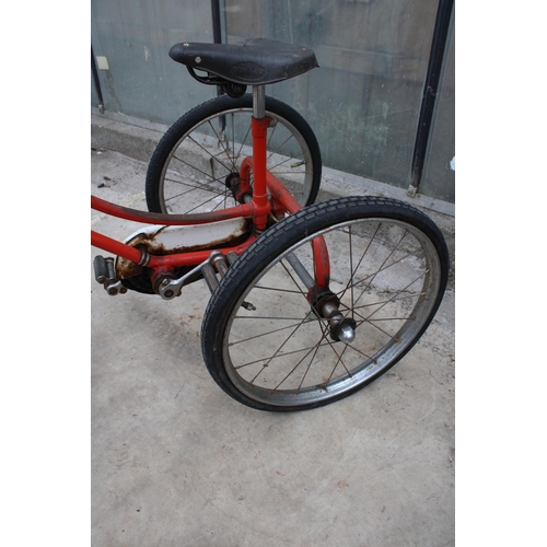 1511 - A CHILD'S VINTAGE TRICYCLE WITH FRONT BASKET AND A CHILD'S VINTAGE BICYCLE