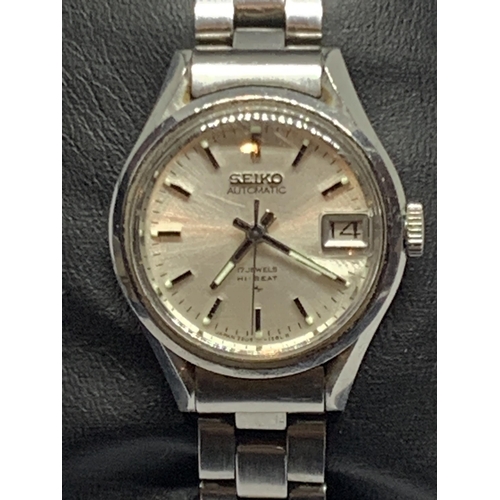 652 - A SEIKO LADIES WRIST WATCH WITH STAINLESS STRAP AUTOMATIC IN A PRESENTATION BOX SEEN WORKING BUT NO ... 