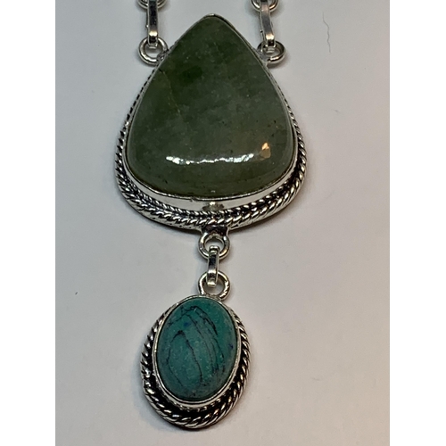 710 - A MARKED SILVER NECKLACE WITH JASPER TURQUOISE STONES