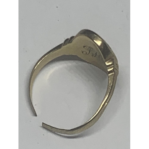 727 - A MARKED 333 GOLD ENGRAVED SIGNET RING GROSS WEIGHT 2.07 GRAMS