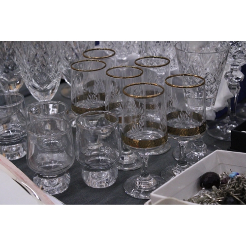 272 - A QUANTITY OF GLASSWARE TO INCLUDE CRYSTAL WINE GLASSES, SHERRY, TUMBLERS, ETC