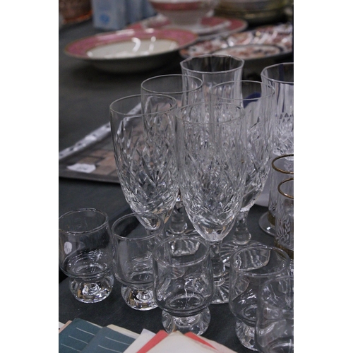 272 - A QUANTITY OF GLASSWARE TO INCLUDE CRYSTAL WINE GLASSES, SHERRY, TUMBLERS, ETC