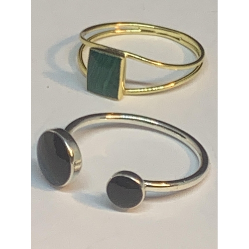 565 - FOUR MARKED SILVER RINGS TO INCLUDE TWO GOLD PLATED