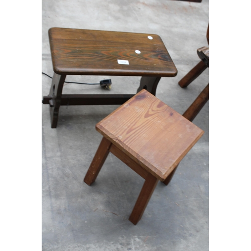 3058 - TWO PINE STOOLS