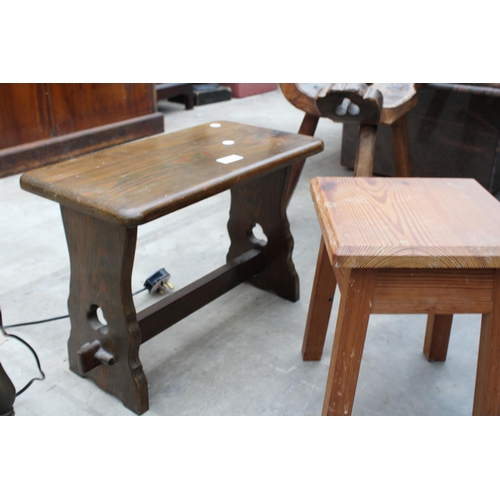 3058 - TWO PINE STOOLS