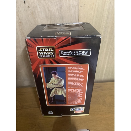 510 - A LARGE BOXED STAR WARS EPISODE 1 FIGURE OF OBI-WAN KENOBI PLUS A WINDOW CLIMBING ROBOT