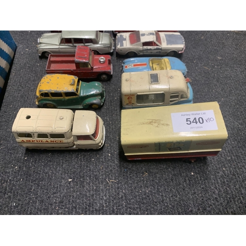 540 - TEN VINTAGE DINKY AND CORGI VEHICLES TO INCLUDE ROLLS ROYCE PHANTOM V, AMBULANCE, SMITH'S KARRIER VA... 