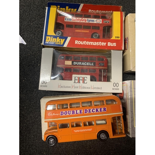 551 - FIVE MODELS OF BUSES TO INCLUDE CORGI AEC, DINKY ROUTEMASTER, GILBOW ROYAL BLUE, ETC - AS NEW IN BOX... 