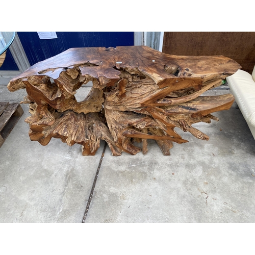 3053 - A TEAK ROOT SIDE TABLE BASE, 62