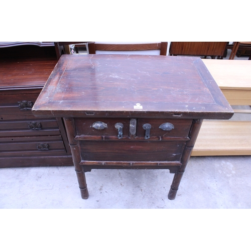 3083 - AN ORIENTAL DEEP ALTER/SIDE TABLE ENCLOSING TWO DRAWERS, 37