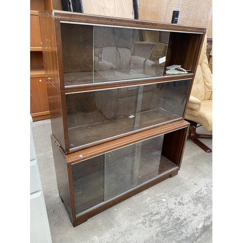 3065 - A MID 20TH CENTURY MINTY BOOKCASE